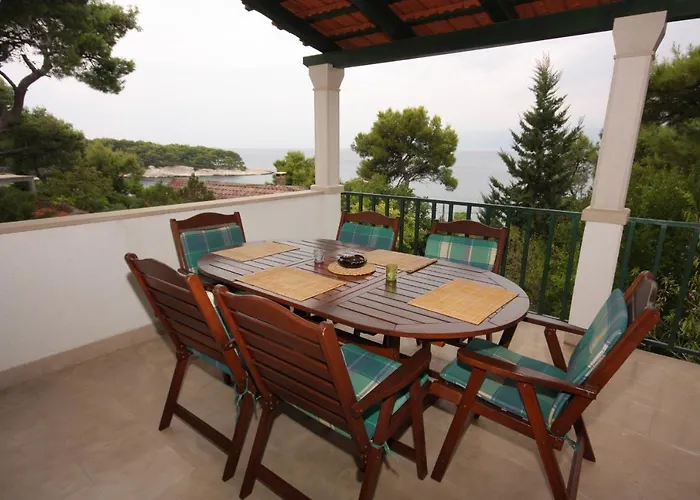 Apartamento By The Sea Splitska, Brac - 2865